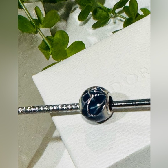 Authentic Retired Pandora ‘Blue Butterfly Wing’ S925 Blue White Enamel Charm - Picture 8 of 13